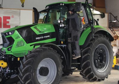 předání traktoru Deutz-Fahr Agrotron 6215 RC SHIFT - Zetkomservis s.r.o.